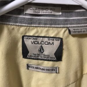 Volcom size medium